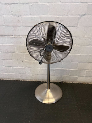 Stylish Silver Stand-Up Fan by Russell Hobbs - Minor Wear