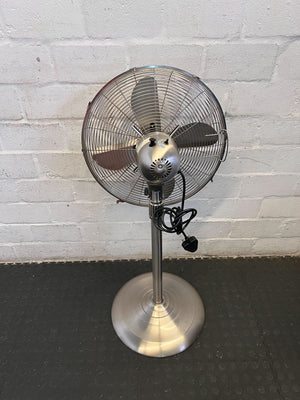 Stylish Silver Stand-Up Fan by Russell Hobbs - Minor Wear