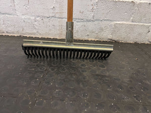 Durable Metal and Wood Rake with Minor Wear for Gardening - 2ndhandwarehouse.com