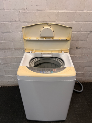 LG Top Loader Washing Machine in White — Good Working Order; Used Condition