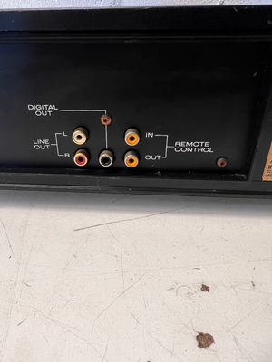 Marantz CD Player CD-42mkII - Surface Wear & Screw in Tray - 2ndhandwarehouse.com