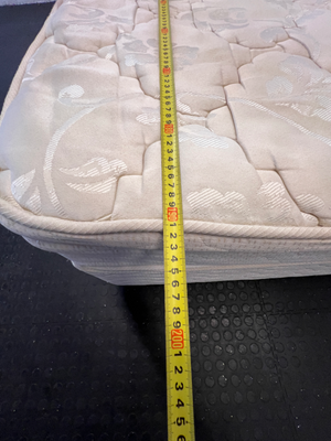 Maxipedic Queen Base Set - Fair Condition with Staining/Wear - 2ndhandwarehouse.com