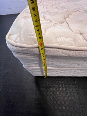Maxipedic Queen Base Set - Fair Condition with Staining/Wear - 2ndhandwarehouse.com