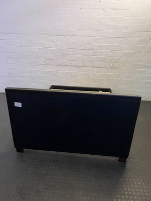 π©ββ€οΈβπ¨ Modern Black Faux Leather Bed Frame with Minor Wear - REDUCED