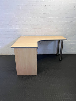Modern L-Shaped Office Desk with Storage