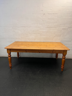Oregon Pine 8-Seater Dining Table with Turned Legs — Good Used Condition - 2ndhandwarehouse.com