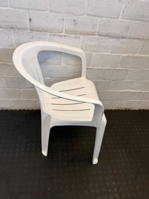 Practical White Plastic Garden Chair with Minor Scratches