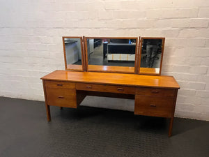 Retro Wood Finish Dressing Table with Tri-Fold Mirror — Fair Used C - 2ndhandwarehouse.com