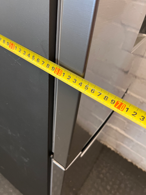 Samsung Bottom Freezer Fridge - Cosmetic Scuffs & Marks - 2ndhandwarehouse.com