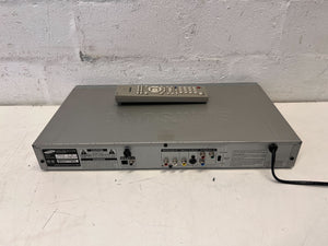 Samsung DVD Player with Remote - Sleek Silver Design, Minor Scratches