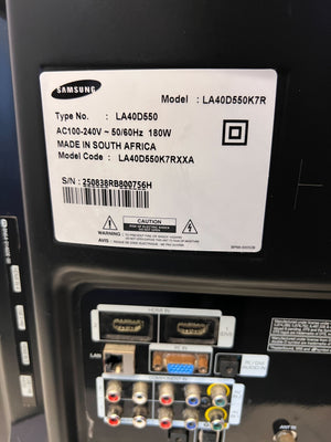 Samsung Flat Screen TV with Remote - HAS LINES