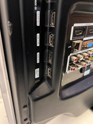 Samsung Flat Screen TV with Remote - HAS LINES