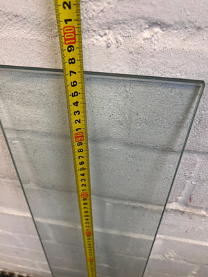 Sleek Rectangular Tempered Glass Shelf - Excellent Condition - 2ndhandwarehouse.com