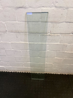 Sleek Rectangular Tempered Glass Shelf - Excellent Condition - 2ndhandwarehouse.com