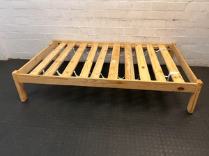 Solid Pine 3/4 Bed Frame — Mattress Marks and Dust S - 2ndhandwarehouse.com
