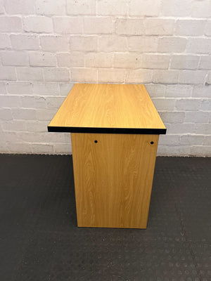 Stylish Oak-Effect Low Bookshelf with Black Trim - 2ndhandwarehouse.com