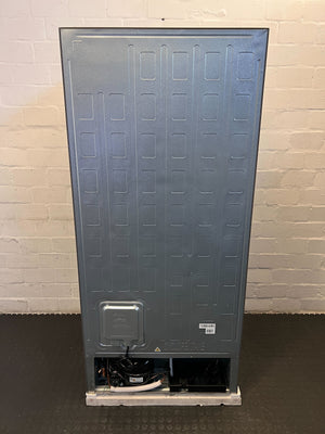 Stylish Silver Hisense Fridge with Water Dispenser โ Minor Scratches