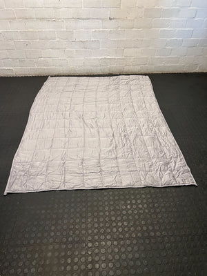 Versatile Grey Quilted Blanket/Duvet with Storage Bag - 2ndhandwarehouse.com