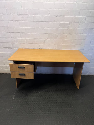 Versatile Light Wood Desk with 2 Drawers - Home Office & Study - Fair used - 2ndhandwarehouse.com