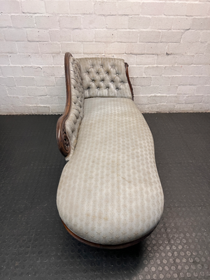 Victorian Style Button-Tufted Chaise Longue — Used Condition