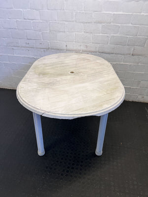 Vintage Oval White Plastic Garden Table with Minor Wear - 2ndhandwarehouse.com