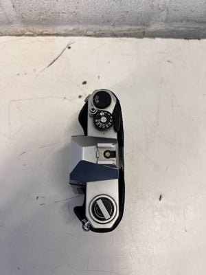 Vintage Pentax K1000 SLR Camera β Retro Design, Minor Wear