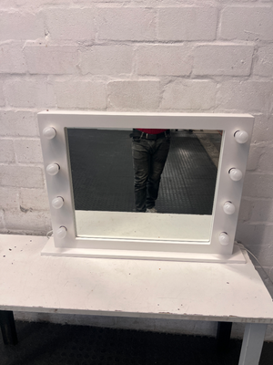 White Illuminated Hollywood Vanity Mirror