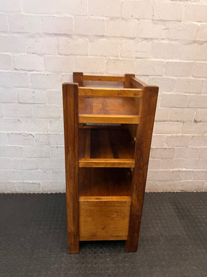Mid-Sized Wooden Bookshelf with Lower Cupboard – condition detail