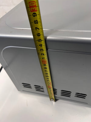 Hisense Silver Countertop Microwave with Mirrored Door — Good Working Order; Used Fair Condition – height measurement
