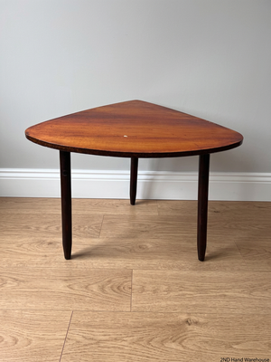 Triangular Timber Side Table with Tapered Legs – styled product image