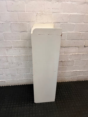 Compact White 3-Tier Bookshelf — Surface Scratches – condition detail