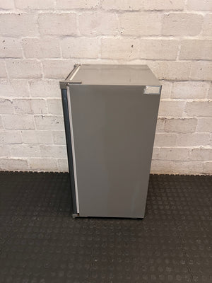 Dixon Silver Bar Fridge — Working Well; Missing Lower Door Shelf – condition detail