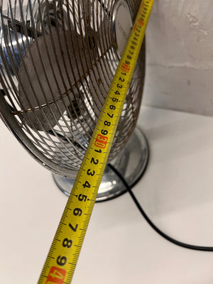 Kambrook Silver Metal Desk Fan — Good Working Order with Surface Rust – width measurement