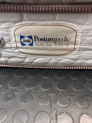 Sealy Posturepedic Double Mattress – side view