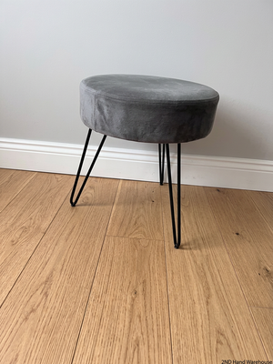 Grey Upholstered Ottoman with Black Hairpin Legs — Good Working Order – styled product image