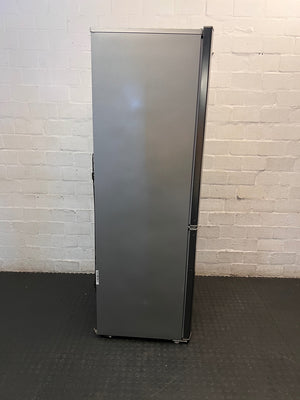 Defy Silver Fridge Freezer with Water Dispenser — Good Working Order – top view
