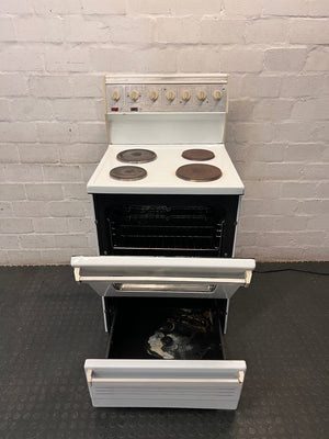 White Freestanding 4-Plate Electric Stove with Oven — Good Working Order with Older Style Plug – side view