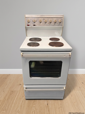 White Freestanding 4-Plate Electric Stove with Oven — Good Working Order with Older Style Plug – styled product image