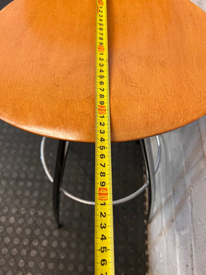 Bentwood Bar Stool with Chrome Legs – depth measurement
