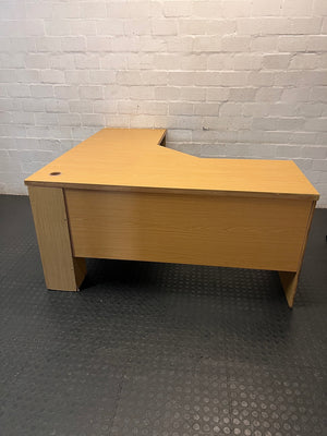 Oak-Look L-Shaped Corner Office Desk — Damaged Corner Desk in Fair Condition – condition detail