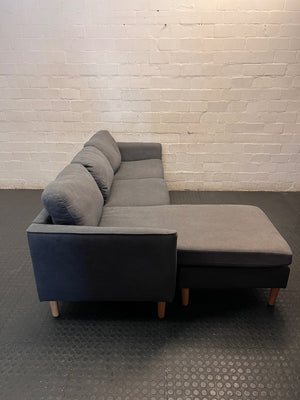 Charcoal Grey L-Shape Sectional Couch with Wooden Legs – condition detail