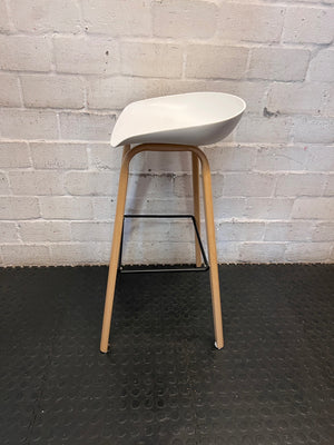 White Decofurn Bar Stool with Wooden Legs — Good Working Order – condition detail
