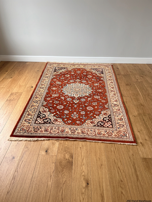 Traditional Patterned Floral Area Rug with Fringe – styled product image