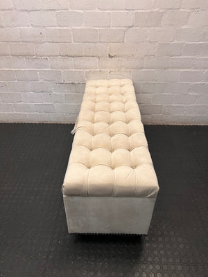 Cream Tufted Storage Ottoman with Stud Detail – condition detail
