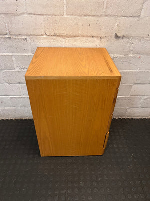 Oak-Finish 3-Drawer Chest with Recessed Handles – top view