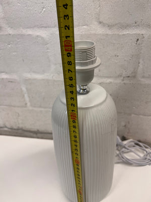 Ribbed Ceramic Table Lamp Base – height measurement