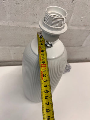Ribbed Ceramic Table Lamp Base – width measurement