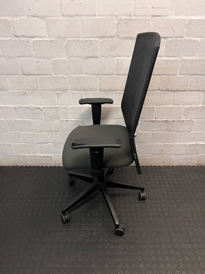 High-Back Mesh Office Chair with Swivel Base – side view