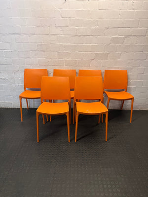Modern Vibrant Orange Moulded Plastic Chair – condition detail