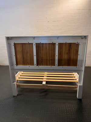Whitewashed Wooden Double Bed Frame with Inlay Panelling – condition detail